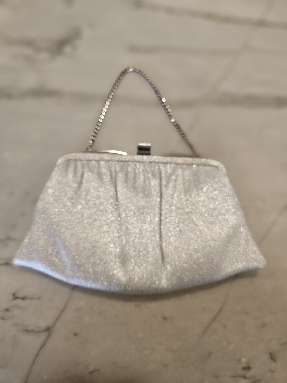 Vintage 1960s Andé Silver Metallic Lamé Evening Bag Clutch Chain Strap